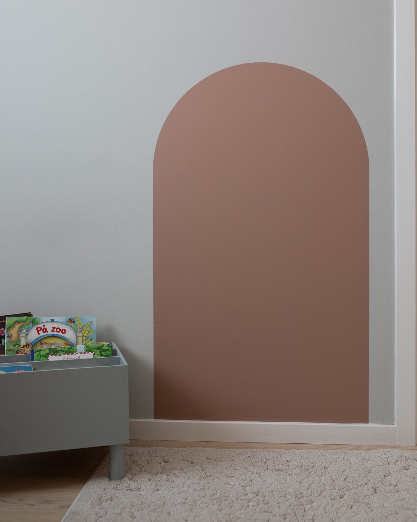 Lelle Magnetic Wall Decal