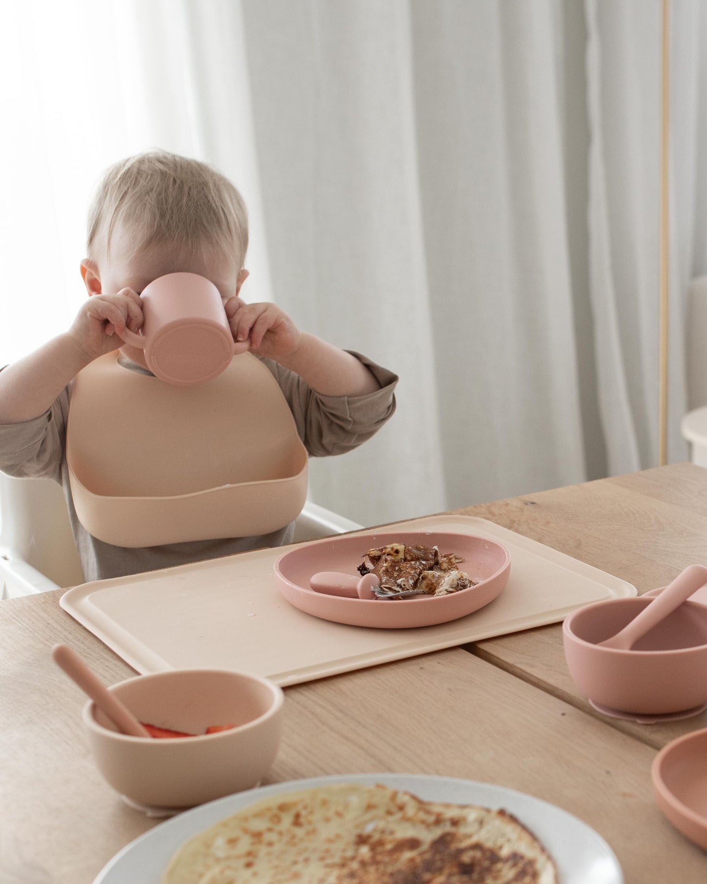 Silicone bib - Oat Beige